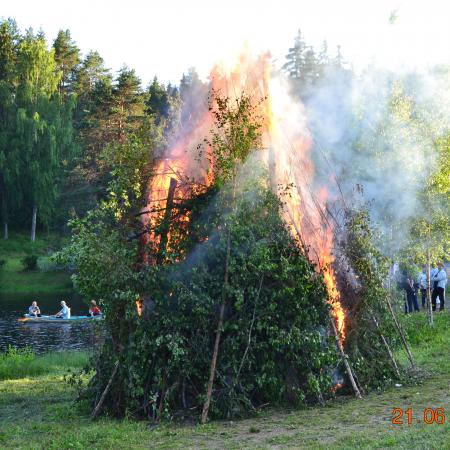 Näytä suurempi kuva