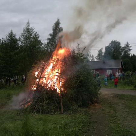 Näytä suurempi kuva