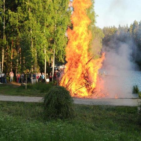 Näytä suurempi kuva