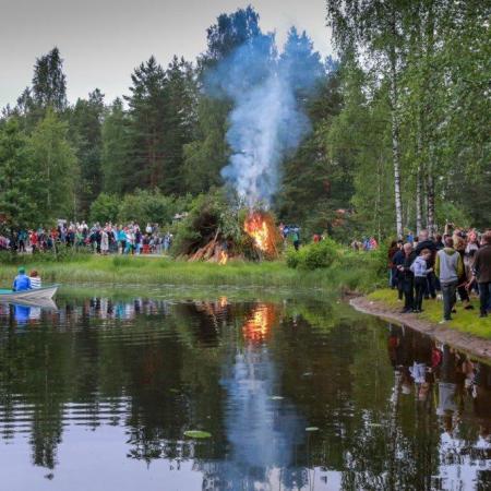 Näytä suurempi kuva