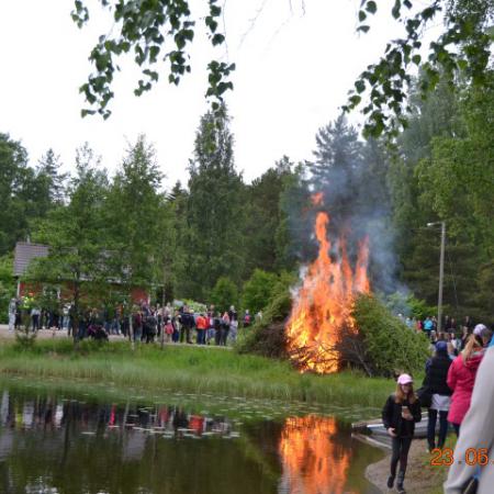 Näytä suurempi kuva