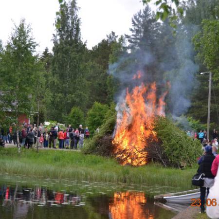 Näytä suurempi kuva