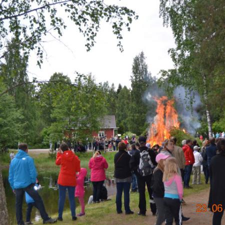 Näytä suurempi kuva